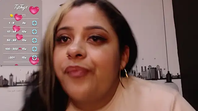 Snapshot of brendamaz chatting on 03-21-25, 12:06 brendamaz online show from 03-21-25, 12:06