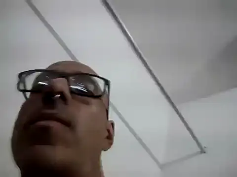 Flippyx4U online show from 12-16-25, 01:48