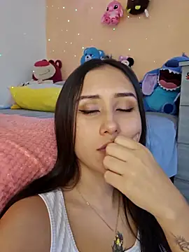 Snapshot of Selena_blake chatting on 11-06-25, 10:36 Selena blake online show from 11-06-25, 10:36