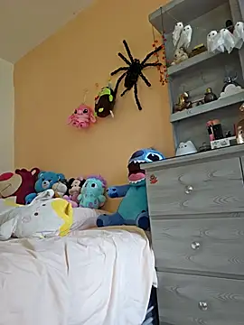 Snapshot of Selena_blake chatting on 10-26-25, 09:04 Selena blake online show from 10-26-25, 09:04