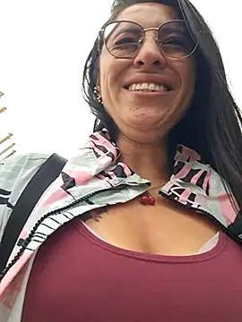 Snapshot of VALERY-03_ chatting on 03-12-25, 12:36 VALERY-03 online show from 03-12-25, 12:36