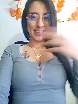 Snapshot of VALERY-03_ chatting on 09-18-25, 12:08 VALERY-03 online show from 09-18-25, 12:08