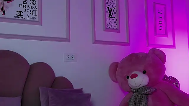 Abby  White online show from 10-12-25, 04:08