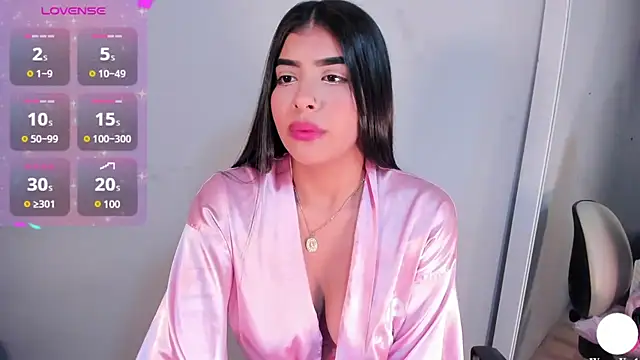  Mia Wallace online show from 02-06-25, 07:51