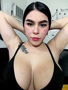 Snapshot of BigTits_Kitty chatting on 09-28-25, 06:53 BigTits Kitty online show from 09-28-25, 06:53