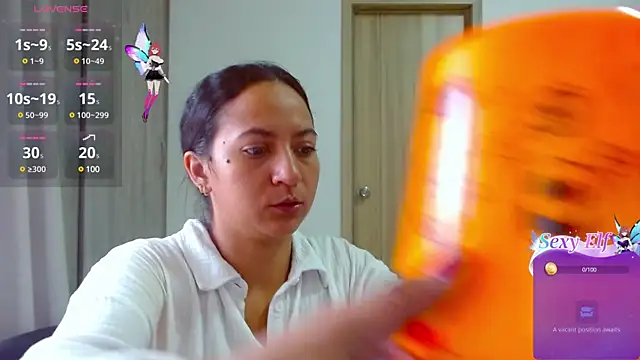 Snapshot of mariamulata chatting on 01-14-25, 10:23 mariamulata online show from 01-14-25, 10:23