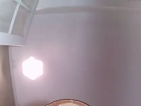 Snapshot of culalimer chatting on 12-21-25, 06:42 culalimer online show from 12-21-25, 06:42