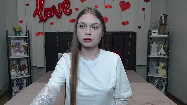 LaraPika online show from 03-09-26, 06:00