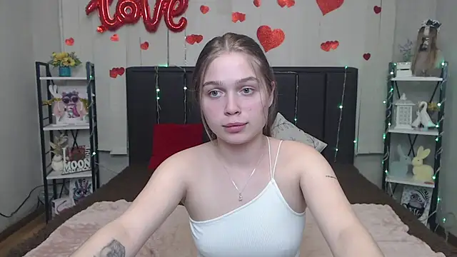 LaraPika online show from 05-11-26, 02:56