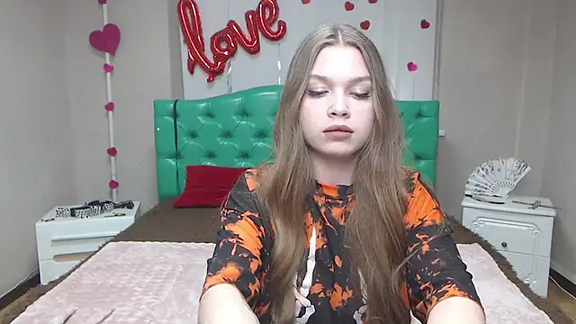 LaraPika online show from 02-28-26, 06:35