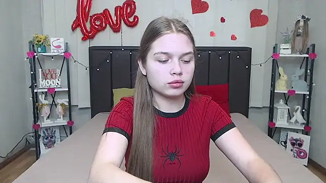 LaraPika online show from 03-20-25, 12:00