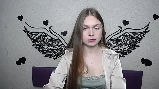 LaraPika online show from 03-25-26, 06:02