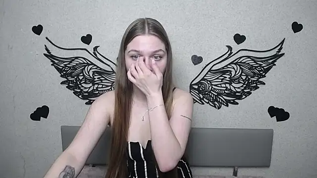 LaraPika online show from 05-19-26, 05:03