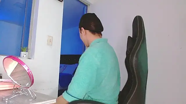 giuliana andrade online show from 03-26-26, 12:09