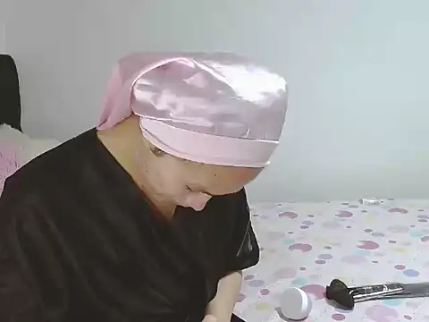 giuliana andrade online show from 09-10-25, 01:15