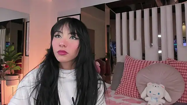 Kitty Eliffe online show from 10-25-25, 10:43