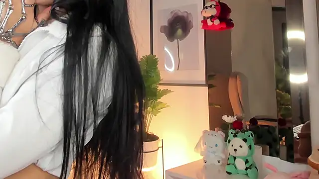 Snapshot of Kitty_Eliffe chatting on 09-19-25, 10:58 Kitty Eliffe online show from 09-19-25, 10:58