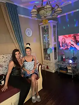 EricaAndPenelopa online show from 12-07-24, 02:36