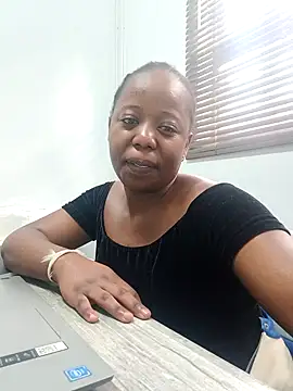 Snapshot of SWEETCLITYxxx chatting on 10-04-25, 08:27 SWEETCLITYxxx online show from 10-04-25, 08:27