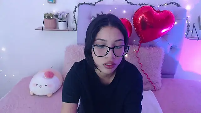 Snapshot of AmberJeong chatting on 02-06-25, 09:28 AmberJeong online show from 02-06-25, 09:28