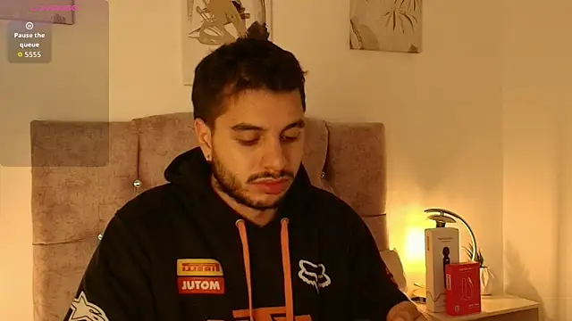 Amadeo Wild online show from 04-23-26, 04:08