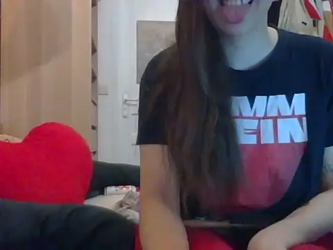 PearMaki online show from 12-04-24, 04:10