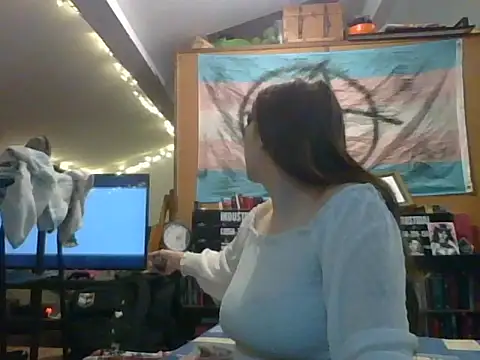 PearMaki online show from 12-10-24, 08:27