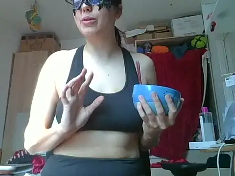 PearMaki online show from 03-22-25, 10:49