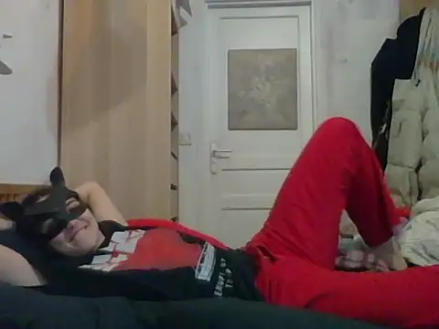 PearMaki online show from 12-04-24, 07:17