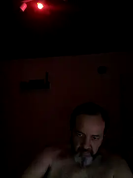 Leocesar37 online show from 10-26-25, 04:02