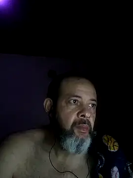 Leocesar37 online show from 10-13-25, 05:53