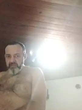 Leocesar37 online show from 11-16-25, 03:11