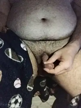 Leocesar37 online show from 10-17-25, 03:54