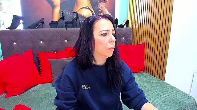 LauraSin online show from 03-27-26, 04:43