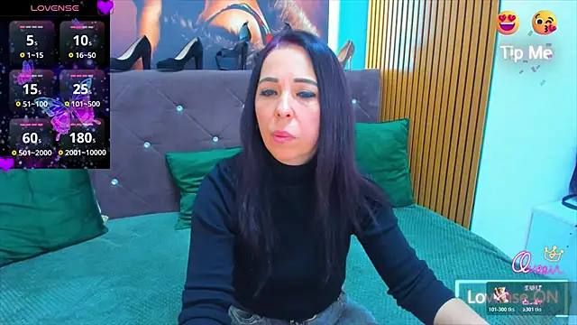 Snapshot of LauraSin chatting on 02-04-26, 06:58 LauraSin online show from 02-04-26, 06:58