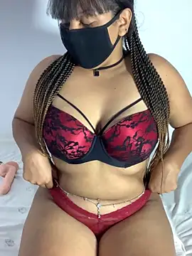 Snapshot of Jeroliee_viyana chatting on 09-15-25, 03:29 Jeroliee viyana online show from 09-15-25, 03:29