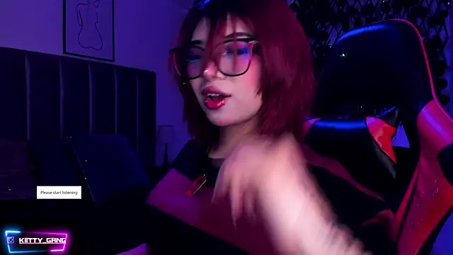 Kitty Gang online show from 12-23-25, 01:38