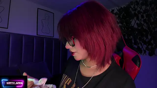 Kitty Gang online show from 10-03-25, 02:48