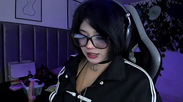 Kitty Gang online show from 07-07-26, 06:47