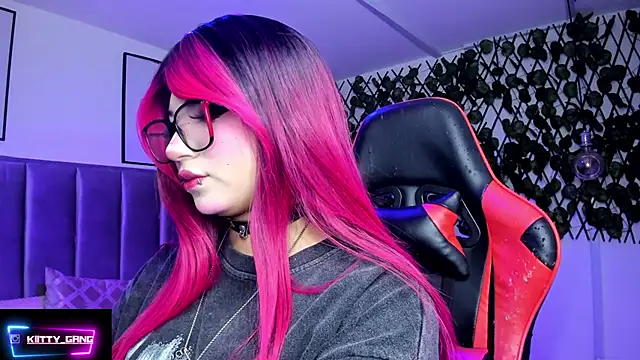 Kitty Gang online show from 02-26-26, 01:49