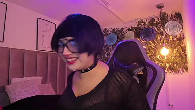 Kitty Gang online show from 04-18-26, 01:41