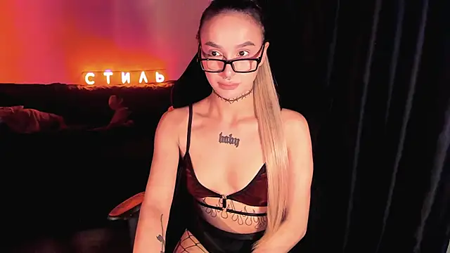 MilaAsh online show from 05-04-26, 05:11