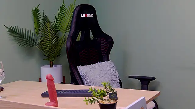 AngellaWhitte online show from 02-24-25, 05:42