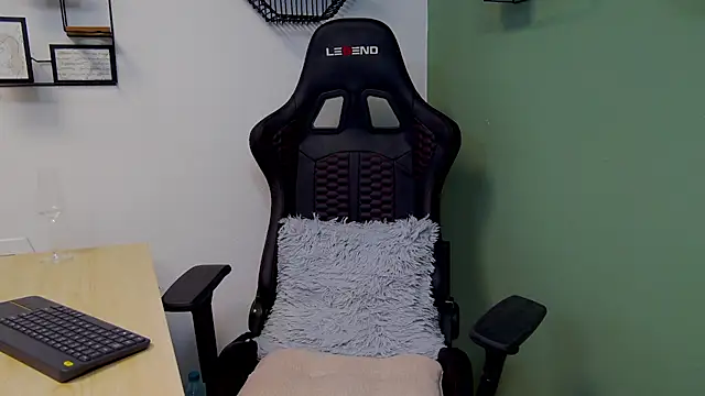 AngellaWhitte online show from 01-30-25, 09:47