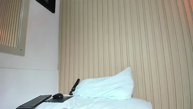 emma collson online show from 03-23-25, 02:37