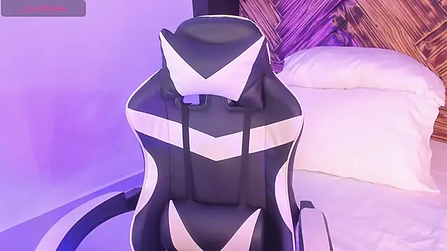 emma collson online show from 11-15-25, 08:35