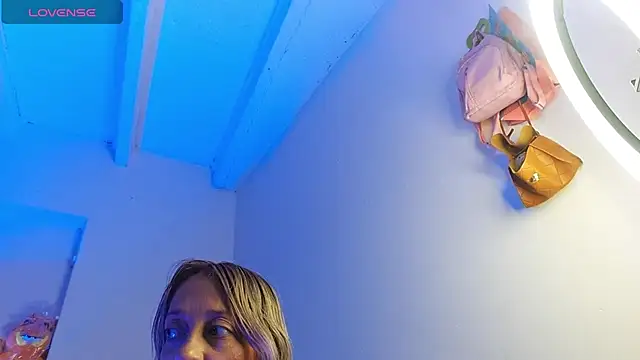 emma collson online show from 12-03-25, 08:52