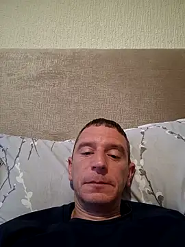 CoupleFun80x online show from 06-20-26, 07:08
