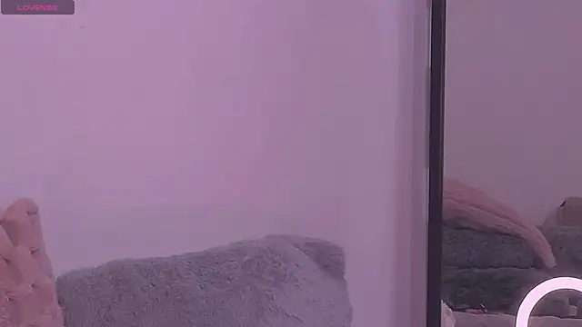 Ariel  Blossom online show from 04-20-26, 06:16