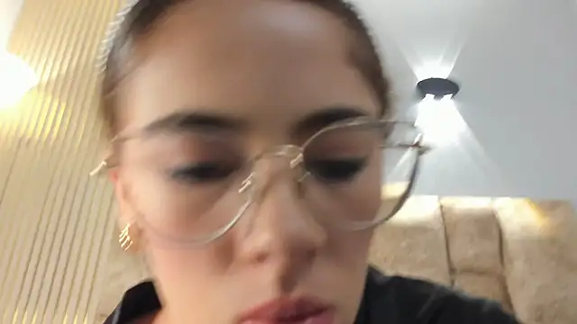 yulievans online show from 02-20-25, 10:37